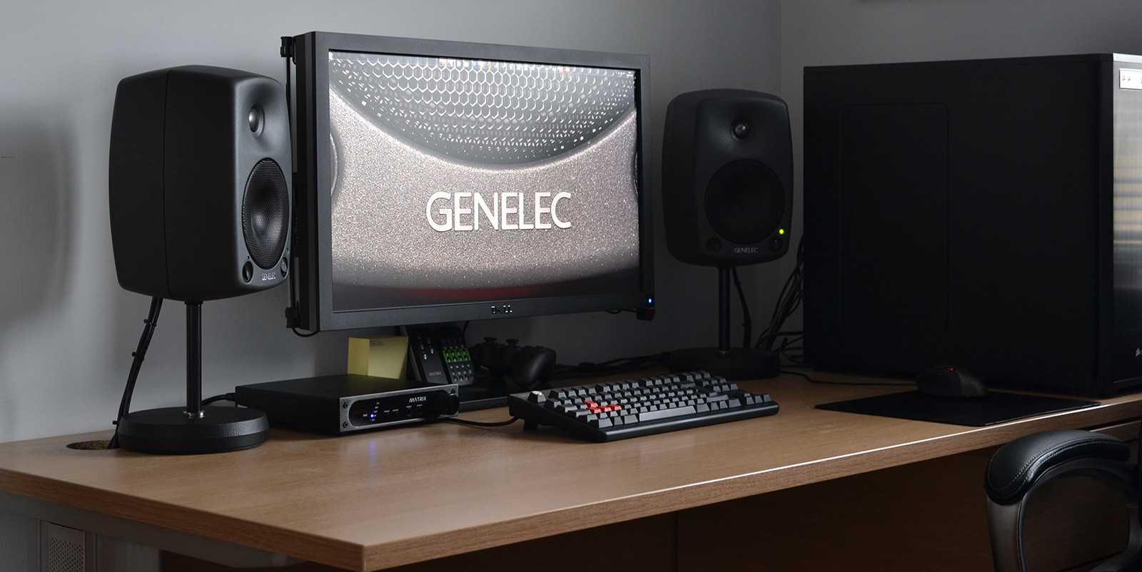 Genelec 8330apm – умные активные мониторы с системой коррекции акустики помещения

	| prosound