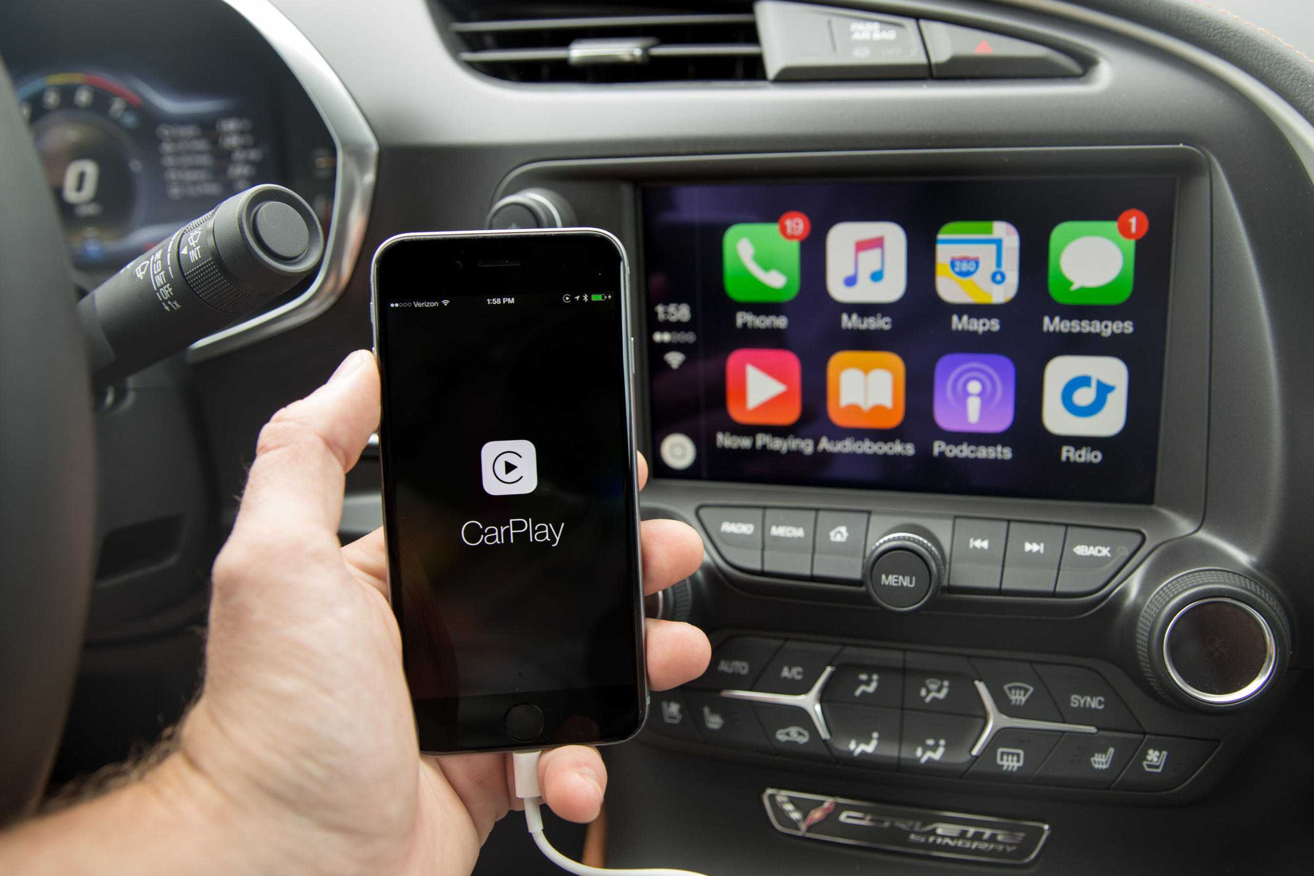 Опции Apple CarPlay и Яндекс Навигатор для тех, кто за рулем Как подключить Apple CarPlay, где скачать его и какие приложения он поддерживает, узнайте у нас